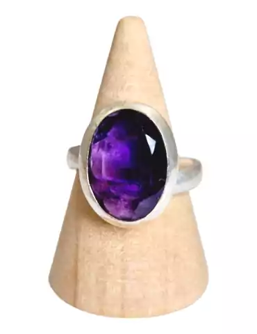 Faceted Amethyst Ring set in 925 Silver