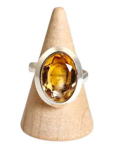 Faceted Citrine ring set in 925 silver