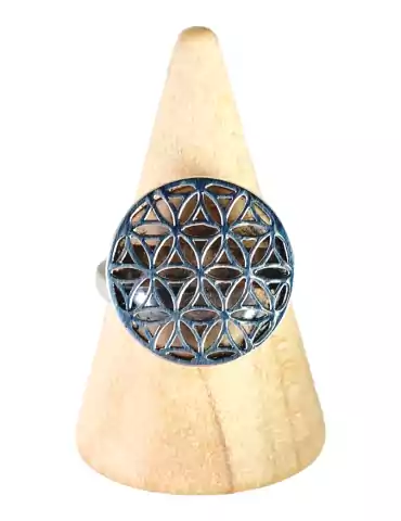 Flower of life ring with rose Quartz set in 925 silver