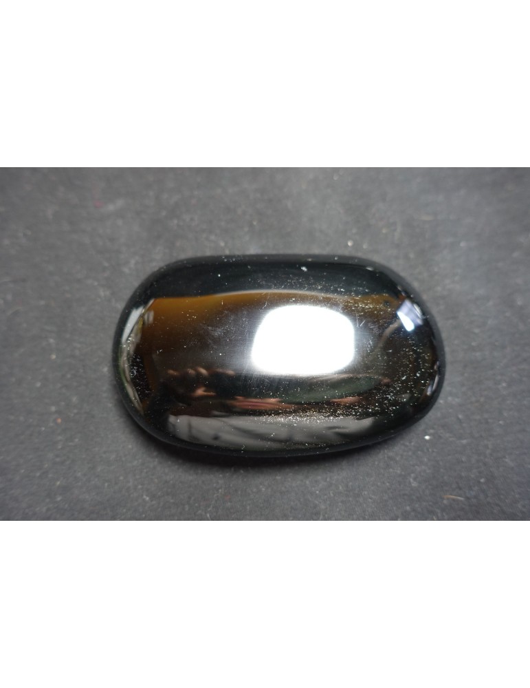 Guijarro de obsidiana negra