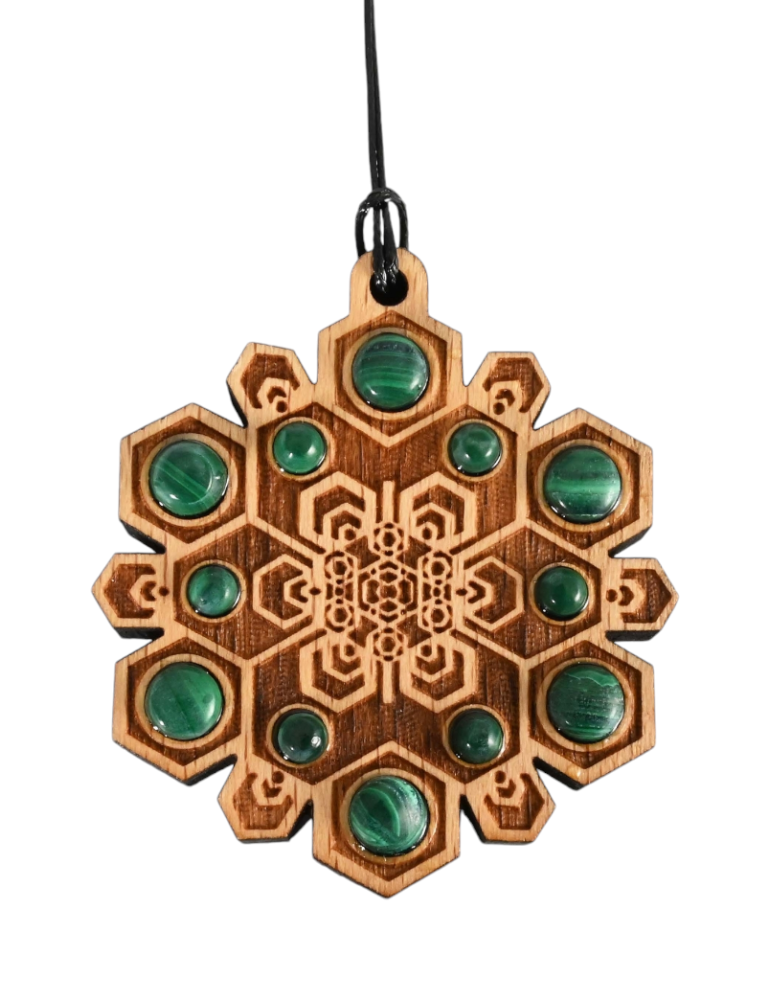 Pendentif bois style Namkha tibétain malachite 4cm