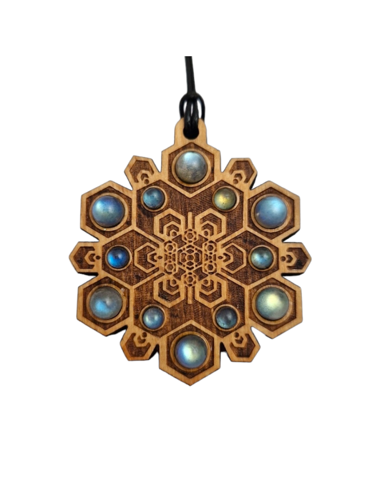 Pendentif en bois style Namkha tibétain en Labradorite 4cm