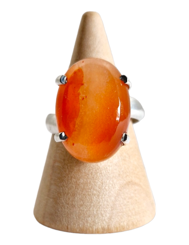 Anillo de plata Sellia engastado con garras