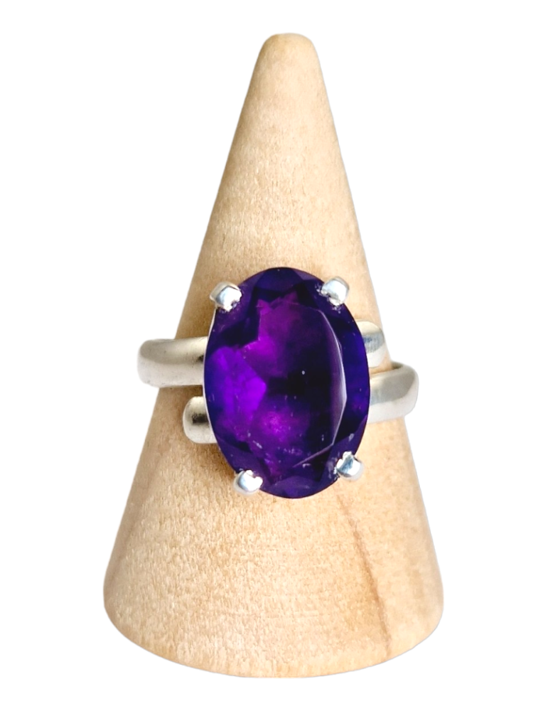 Faena Facettierter Ring mit Krappenfassung aus 925er Silber