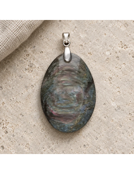 Colgante de cabujón de obsidiana manta huichol AA