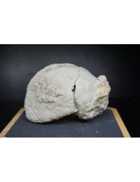 Kwartsgeode ongeveer 8 cm