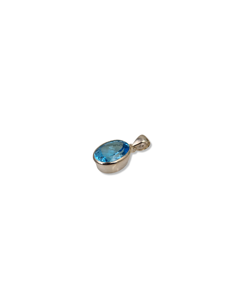 Blue Topaz pendant set in 925 silver