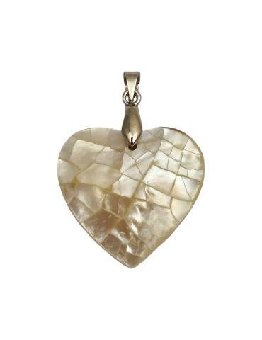 Mother of pearl heart pendant 2.5cm
